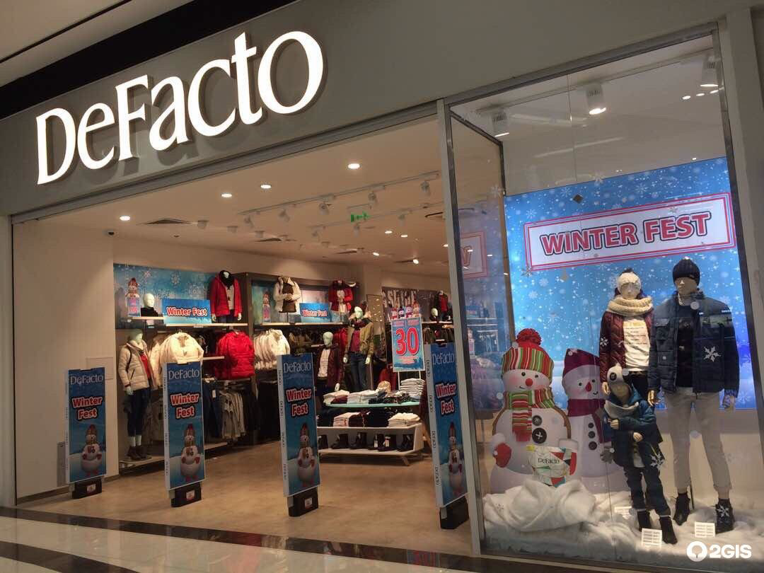 De Facto Store in Asia Mall